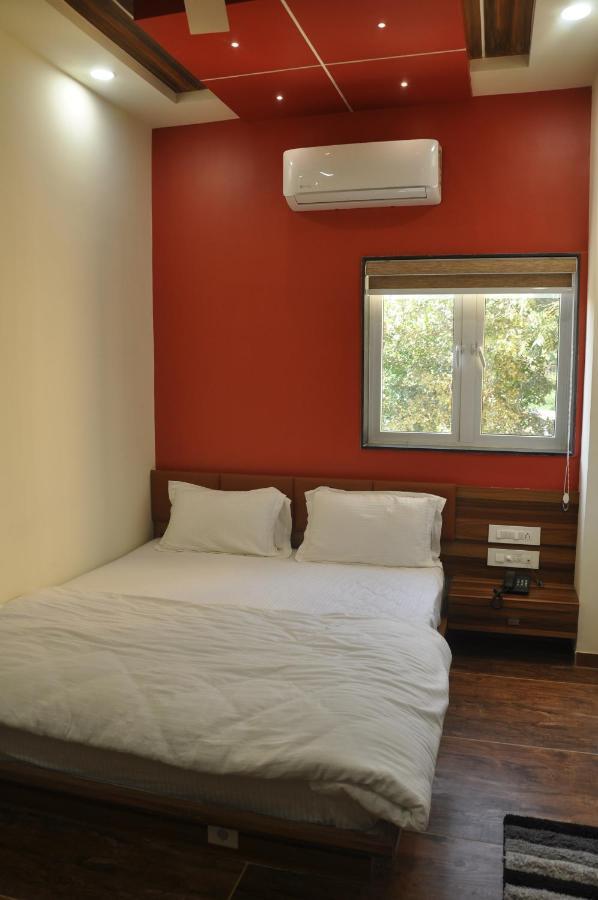 Hotel The Grand Shiva Gondal Экстерьер фото